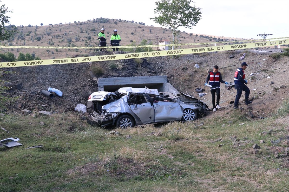 Yozgat'ta Otomobil Menfeze Düştü! 1 Ölü, 2 Yaralı