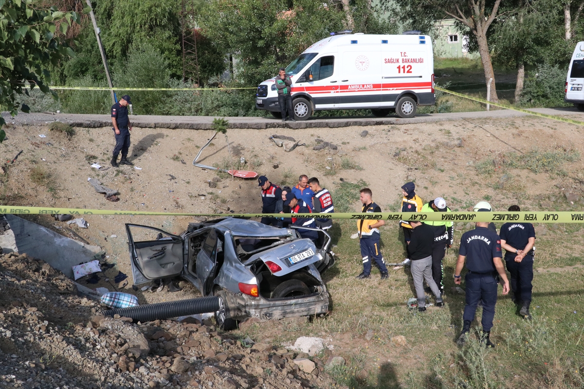 Yozgat'ta Otomobil Menfeze Düştü! 1 Ölü, 2 Yaralı