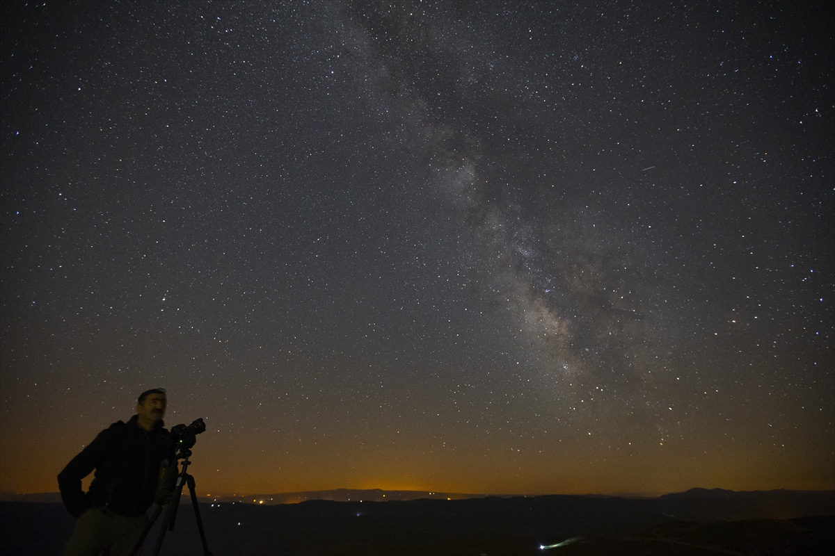 Gökyüzünün Gözleneceği Doğu Anadolu Gözlemevi'nde Gece Yıldız Şöleni
