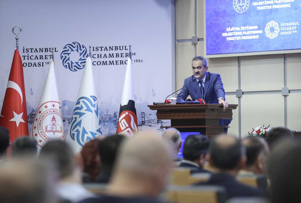 Bakan Özer, ​Dijital İstihdam Eşleştirme Platformu Tanıtımında Konuştu: