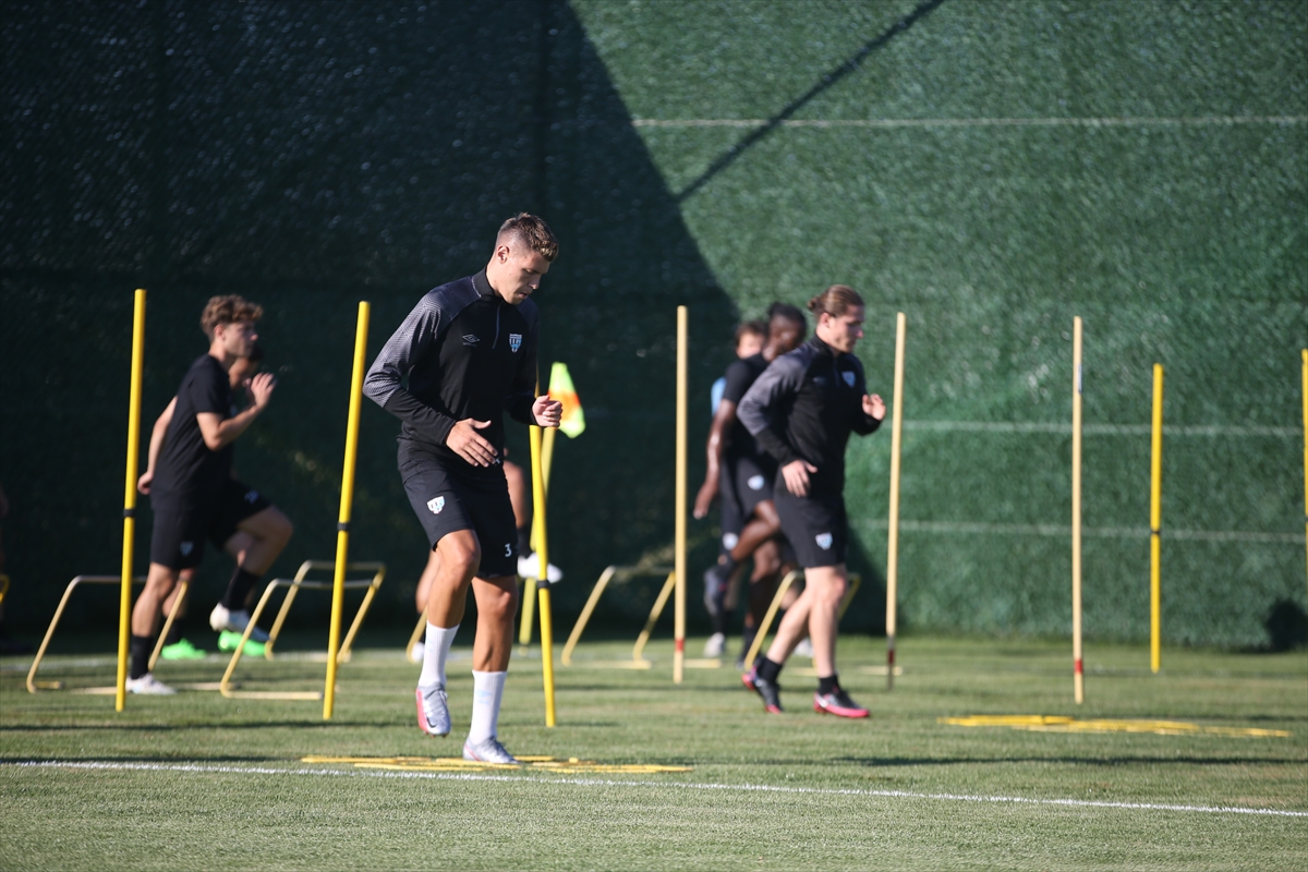 Süper Lig'i elinden Kaçıran Bandırmaspor Yeni Transferleriyle Sezona İddialı Hazırlanıyor