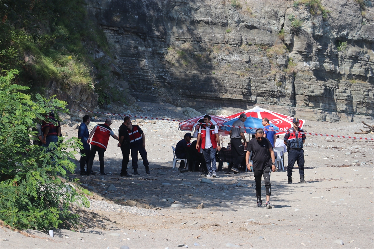 Zonguldak'ta Kaybolan Öğrenci Aranıyor