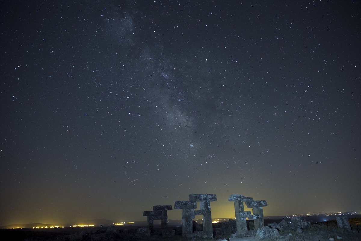 Blaundos Antik Kenti gece fotoğraf tutkunlarını ağırlıyor