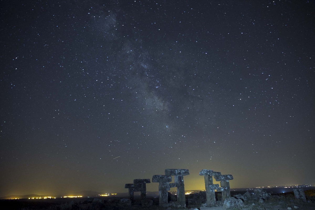 Blaundos Antik Kenti gece fotoğraf tutkunlarını ağırlıyor