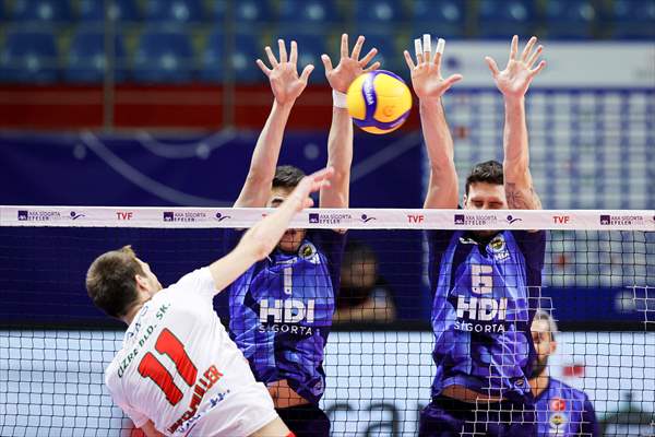 Voleybol: AXA Sigorta Efeler Ligi