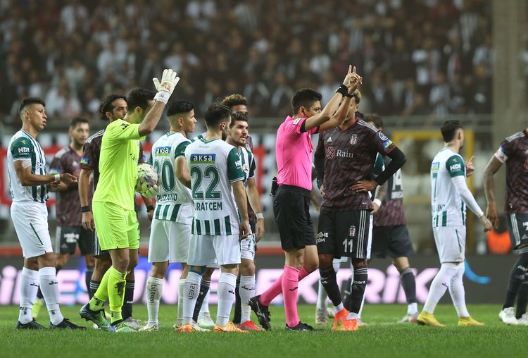 Beşiktaş Deplasmanda Galip Geldi