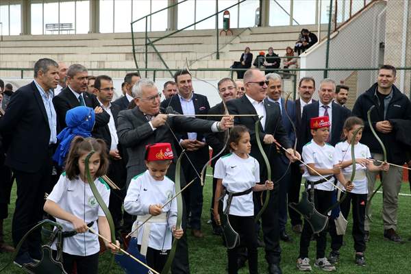 Sivas Belediyesinin Yaptırdığı Amatör Spor Evi Ve Kompleksi Açıldı