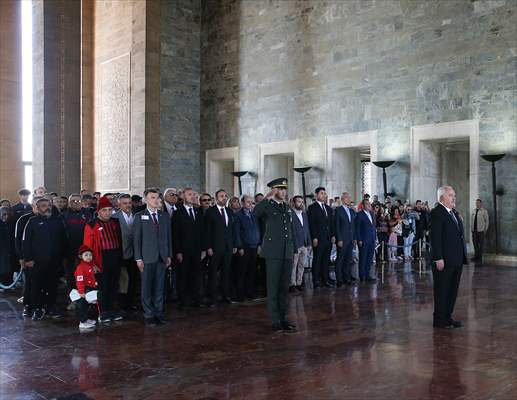 Gençlerbirliği'nden Anıtkabir'e Ziyaret