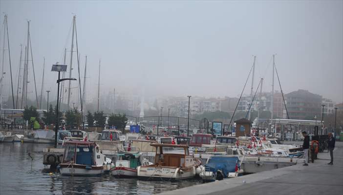 Çanakkale Boğazı Yoğun Sis Nedeniyle Transit Gemi Geçişlerine Kapatıldı