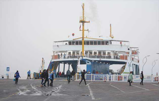 Çanakkale Boğazı Yoğun Sis Nedeniyle Transit Gemi Geçişlerine Kapatıldı