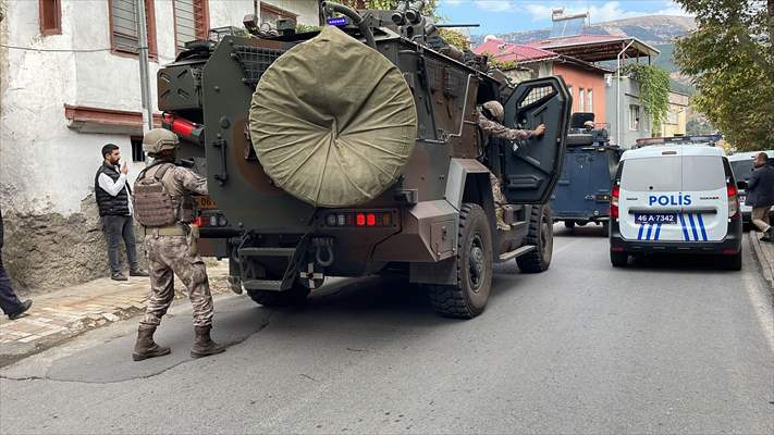 Kahramanmaraş'ta Gasp İhbarıyla Gittikleri Evde Silahlı Saldırıya Uğrayan 3 Polis Yaralandı