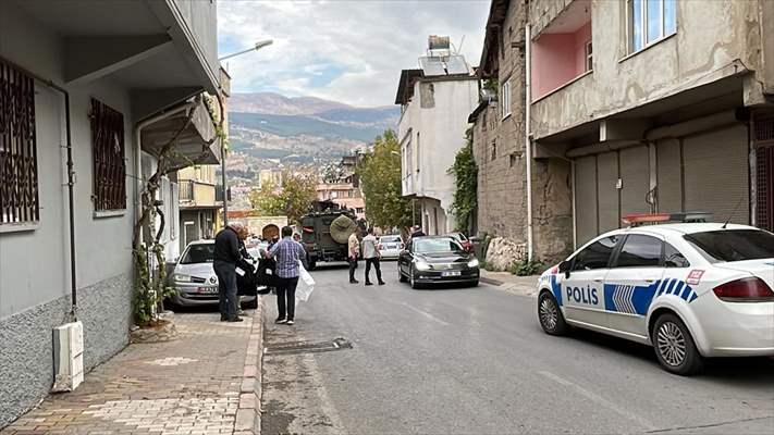 Kahramanmaraş'ta Gasp İhbarıyla Gittikleri Evde Silahlı Saldırıya Uğrayan 3 Polis Yaralandı