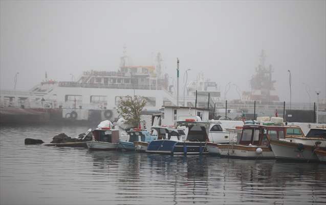 Çanakkale Boğazı Yoğun Sis Nedeniyle Transit Gemi Geçişlerine Kapatıldı