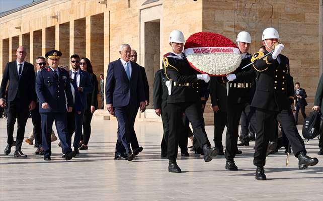 İsrail Savunma Bakanı Gantz, Anıtkabir'i Ziyaret Etti