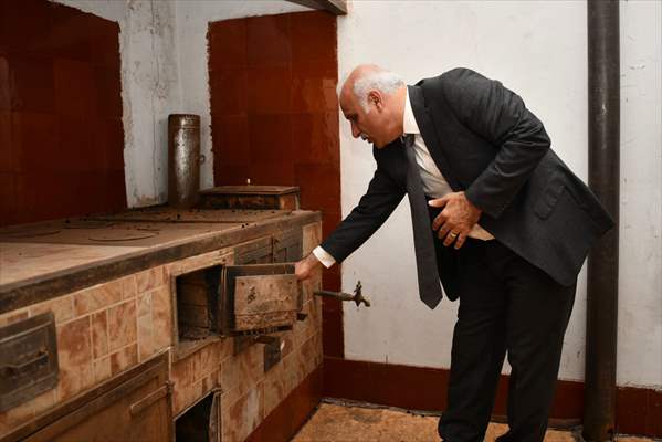 Atatürk Köşkü'nde Restorasyon Çalışmaları Devam Ediyor