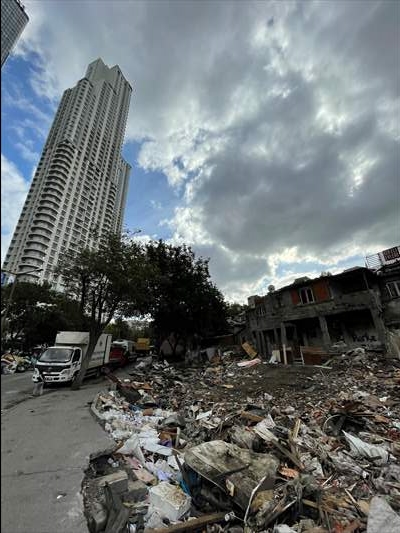 Şişli'de Metruk Binalar Yıkılıyor