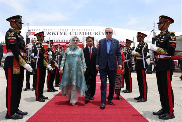 Cumhurbaşkanı Erdoğan, Endonezya'ya geldi