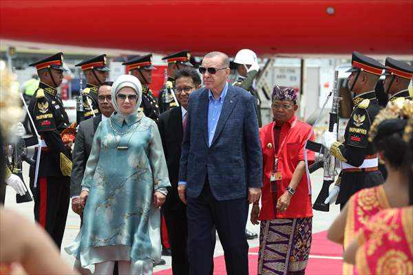Cumhurbaşkanı Erdoğan, Endonezya'ya geldi