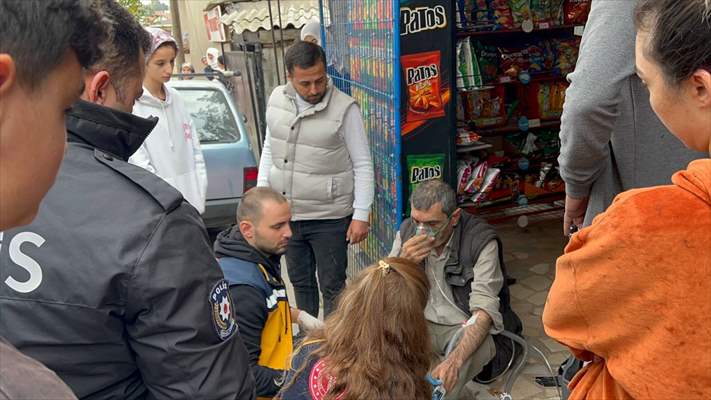 Kocaeli'de Bir Evde Çıkan Yangında 2 Kişi Dumandan Etkilendi