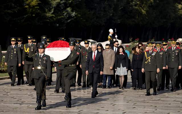  KKTC'nin Ankara Büyükelçisi Korukoğlu, Anıtkabir'i Ziyaret Etti 
