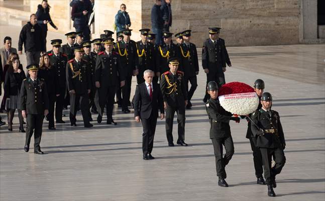  KKTC'nin Ankara Büyükelçisi Korukoğlu, Anıtkabir'i Ziyaret Etti 