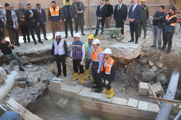 Şanlıurfa'daki Tarihi Balıklıgöl'de Zemin Güçlendirme Ve Restorasyon Çalışması Başlatıldı