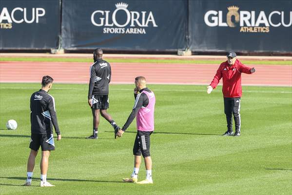 Beşiktaş Hazırlıklarını Sürdürdü