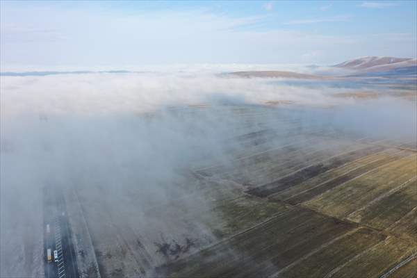 Kars Ovası'nda Oluşan Sis Bulutu Havadan Görüntülendi