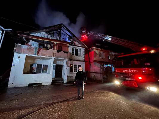 Sakarya'da Evde Çıkan Yangın Söndürüldü