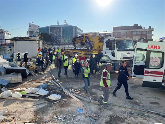 Metro İnşaatında Yüksekten Düşen İşçi Yaralandı