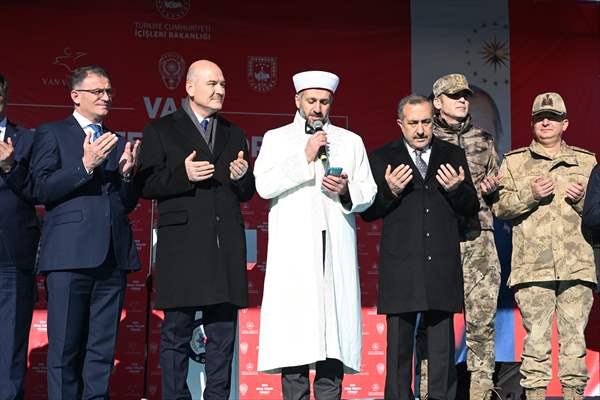 İçişleri Bakanı Soylu, Van'da Araç Teslim Törenine Katıldı: