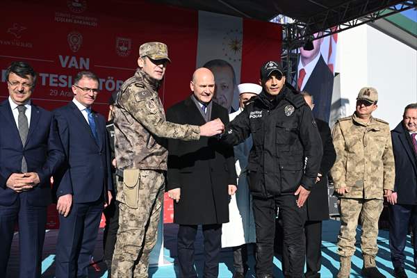 İçişleri Bakanı Soylu, Van'da Araç Teslim Törenine Katıldı: