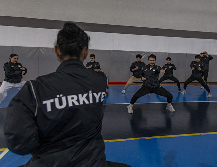 Genç Milli Karateciler, Avrupa Şampiyonası Hazırlıklarına Edirne'de Başladı