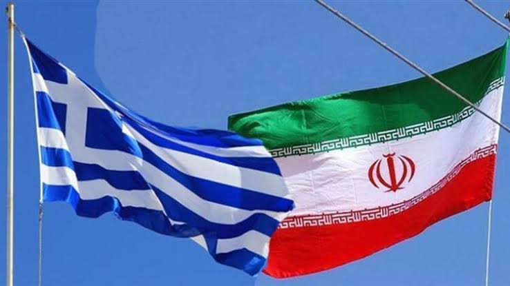 Yunanistan'dan Geri Adım! İran Petrolünü İade Edecek.