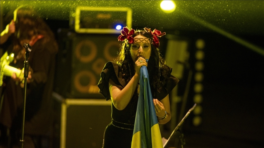 Eurovision Şarkı Yarışması Birincisi Jamala, Ukraynalı Savaş Mağduru Çocuklar İçin Konser Verdi
