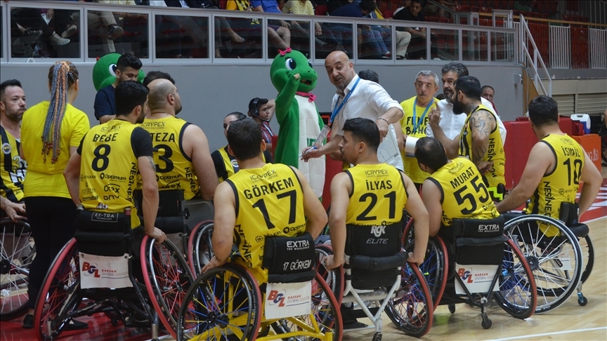 Fenerbahçe Tekerlekli Sandalye Basketbol Liginin Şampiyonu