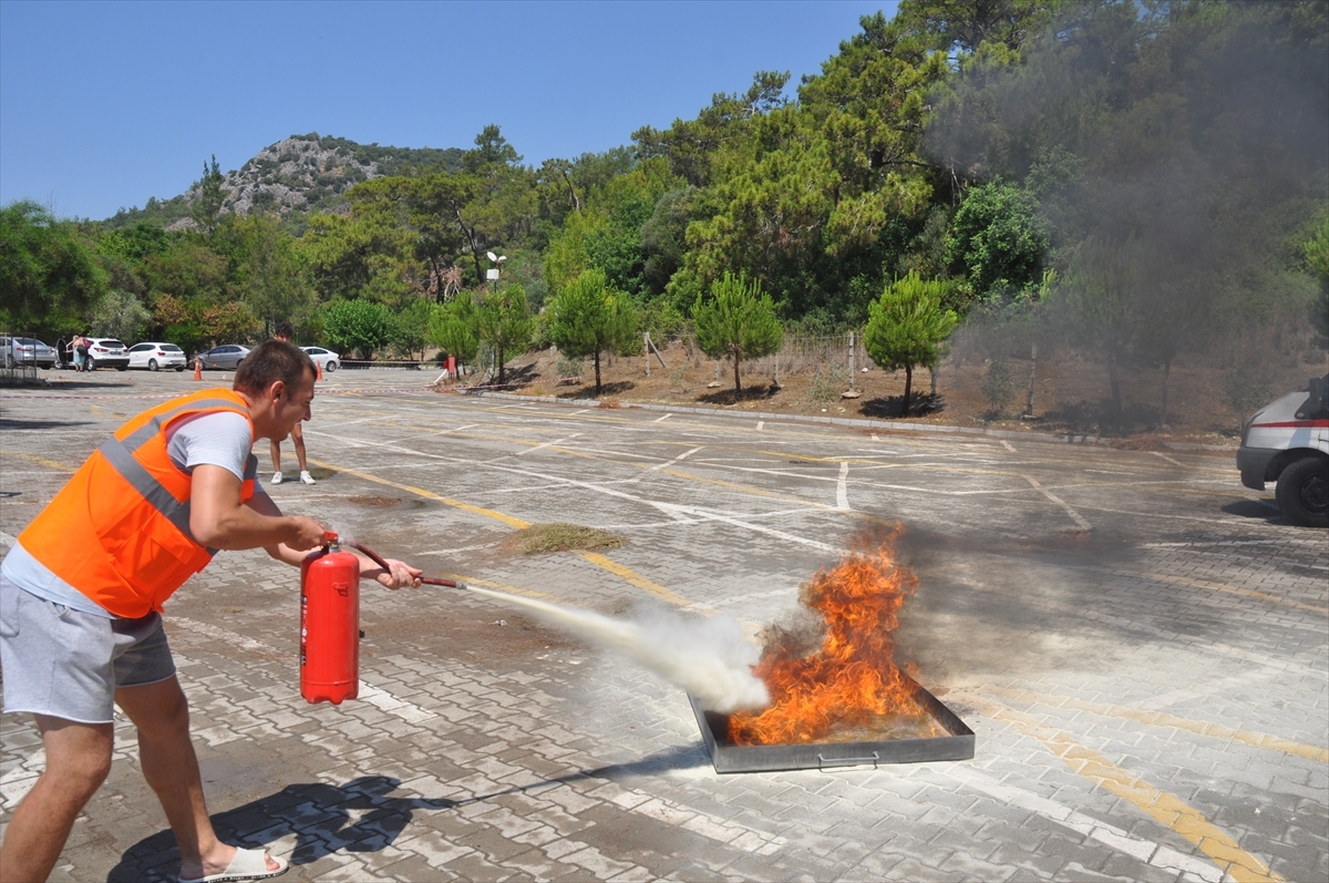 Muğla Halk Plajında Yangın Tatbikatı Gerçekleştirildi