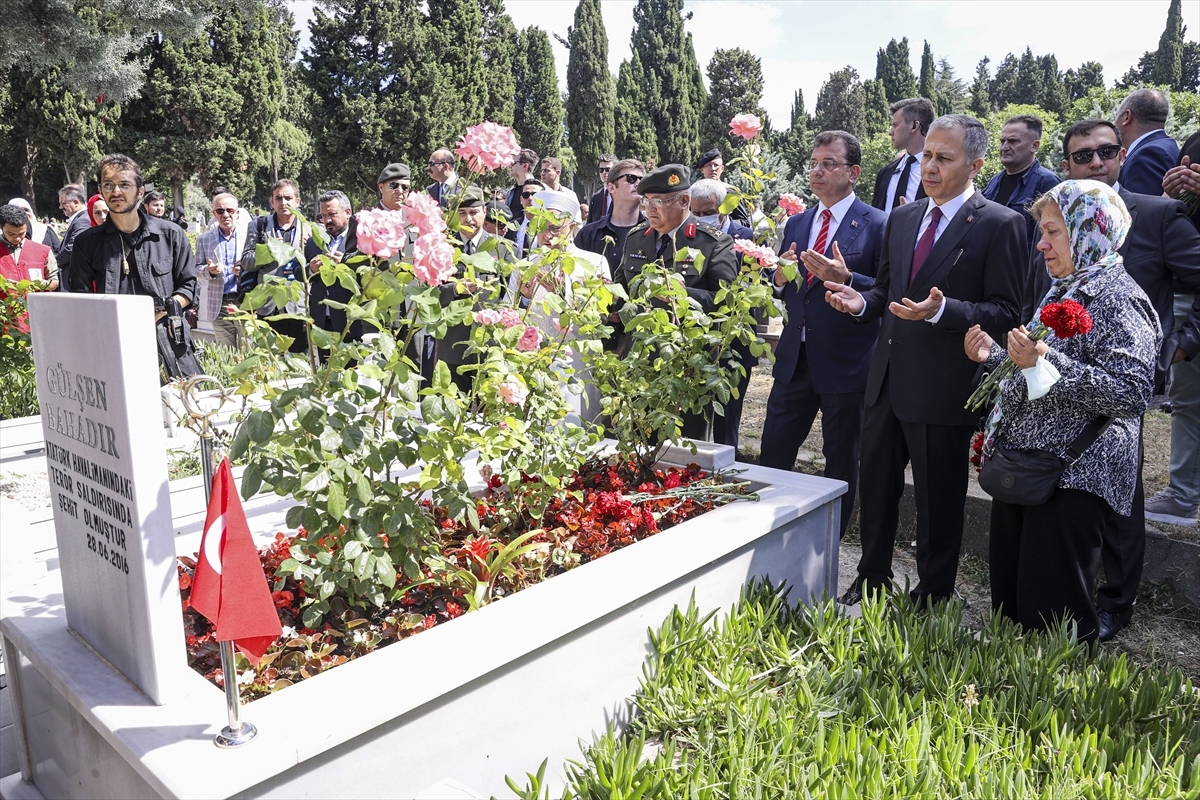 15 Temmuz şehitleri Edirnekapı'da Dualarla Anıldı