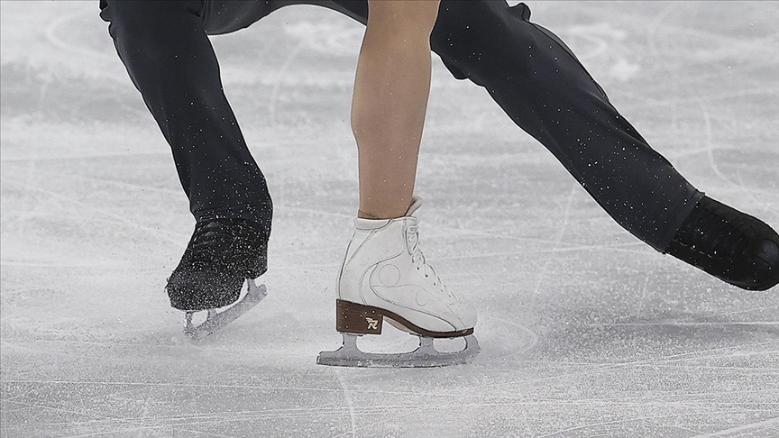 Olimpiyat madalyalı sporcu artistik buz patenci Hanyu, emekli oldu