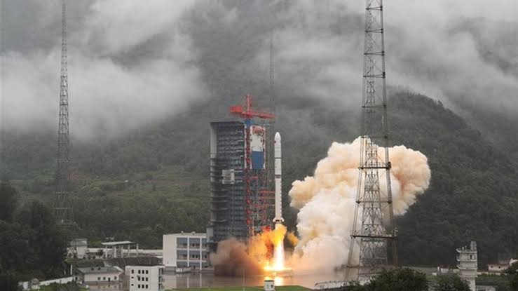 Çin, Yaogan-35 Uydularının 3. Grubunu Uzaya Gönderildi.