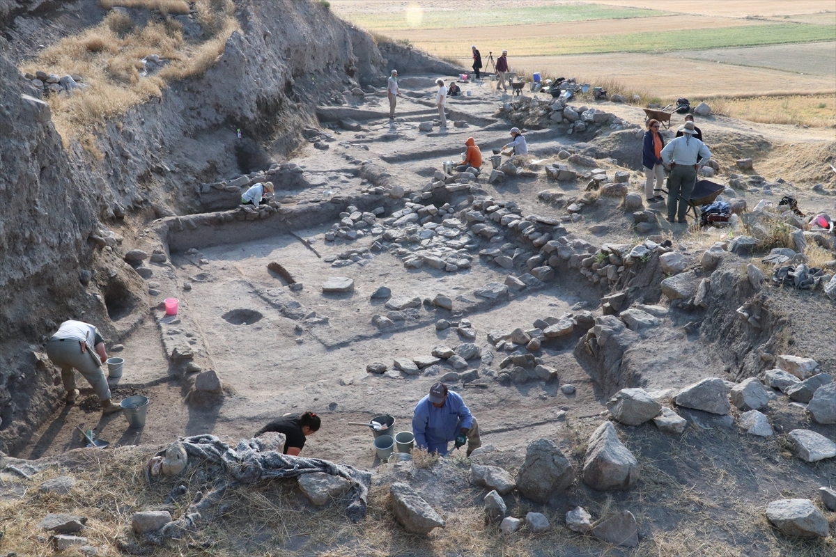 Yozgat Çadır Höyük'te Kazı Çalışmaları Sürüyor