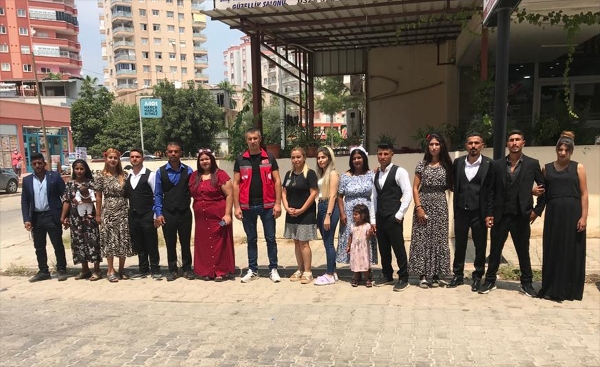 Adana'da 6 Roman Çiftin Resmi Nikahı Yapıldı 