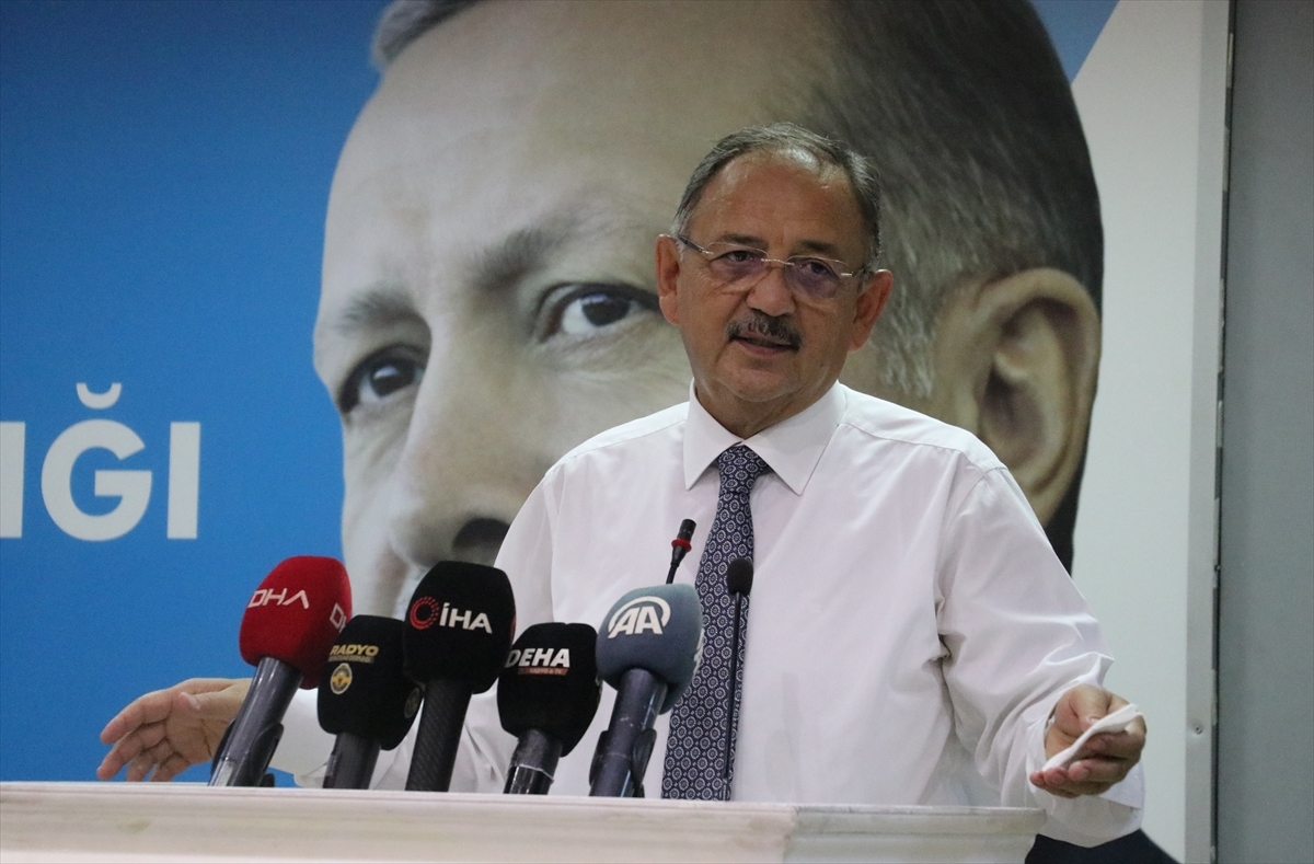 AK Parti'li Özhaseki, Denizli'de Partililere Seslendi: