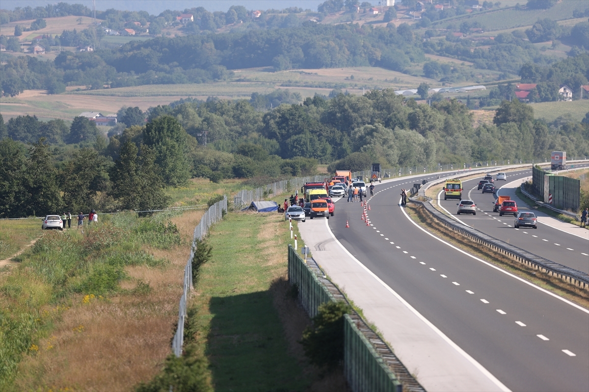 Hırvatistan'da Trafik Kazası 12 Ölü