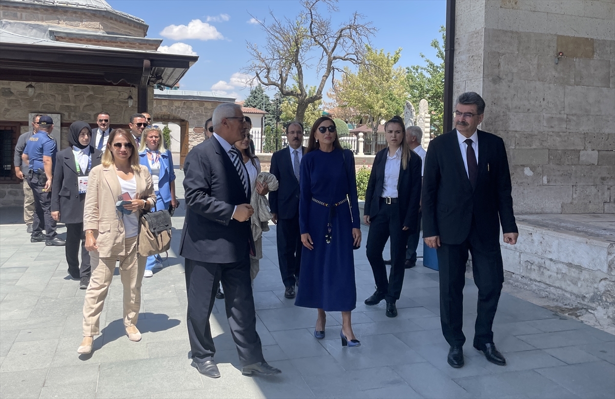 Azerbaycan Cumhurbaşkanı Aliyev'in Eşi Mihriban Aliyeva Mevlana Müzesi'ni Ziyaret Etti