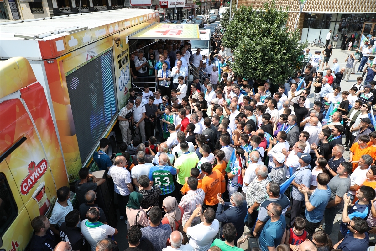 Çaykur Rizespor'da Birlik ve Dayanışma Yürüyüşü Gerçekleştirildi