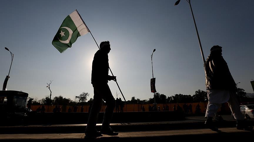 Pakistan'da Askeri Konvoya İntihar Saldırısında 4 Asker Öldü