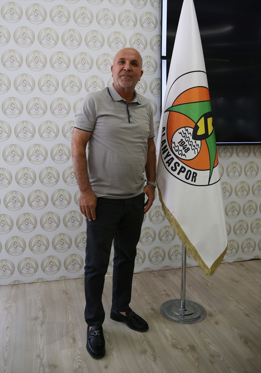 Alanyaspor Kulübü Başkanı Hasan Çavuşoğlu'ndan Gündeme Dair Açıklamalar: 