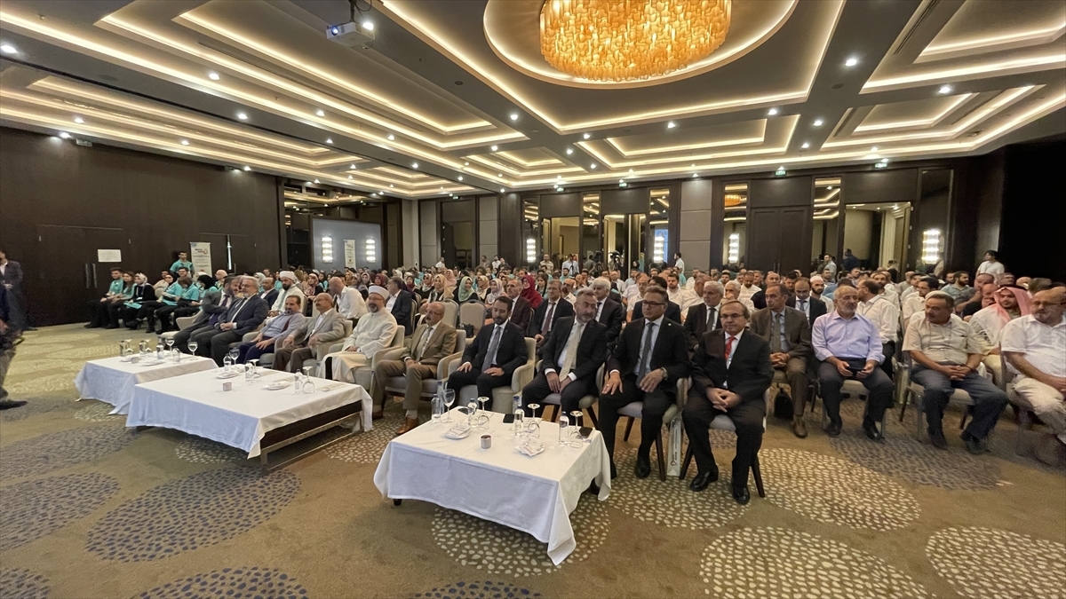 Diyanet İşleri Başkanı Erbaş, Konya'da Uluslararası İslami Dayanışma Sempozyumu'nda Konuşma Yaptı
