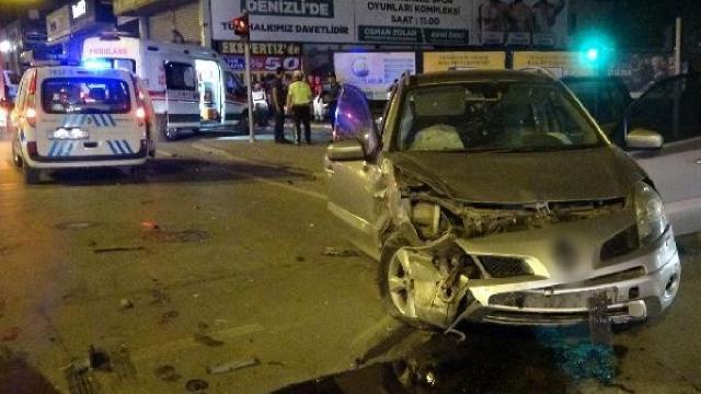 Denizli'de İki Otomobilin Çarpıştığı Kazada 1 Kişi Öldü, 4 Kişi Yaralandı